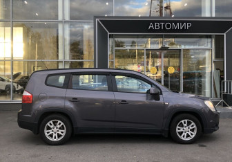 Подержанный автомобиль Chevrolet Orlando 2013 года (4 фото)