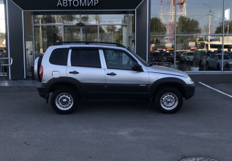 Подержанный автомобиль Chevrolet Niva 2018 года (4 фото)