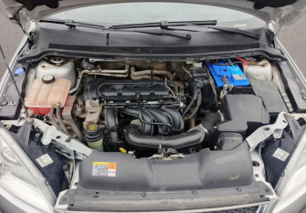 Подержанный автомобиль Ford Focus Hatchback 2007 года (11 фото)