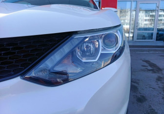 Подержанный автомобиль Nissan Qashqai 2016 года (9 фото)