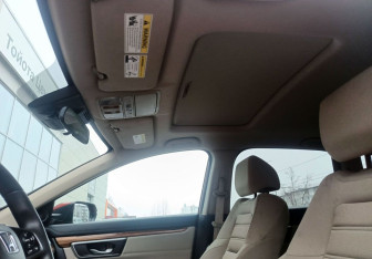 Подержанный автомобиль Honda CR-V 2018 года (18 фото)