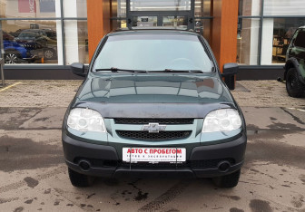 Подержанный автомобиль Chevrolet Niva 2020 года (2 фото)