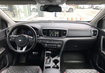 Подержанный автомобиль Kia Sportage 2019 года (10 фото)