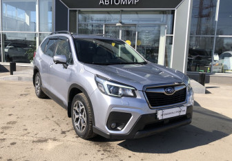 Подержанный автомобиль Subaru Forester Suv 2019 года (3 фото)
