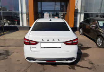 Подержанный автомобиль LADA (ВАЗ) Vesta Sedan 2023 года (6 фото)
