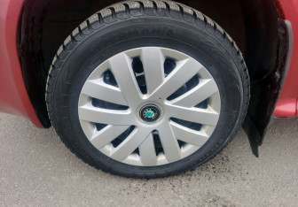 Подержанный автомобиль Skoda Octavia Liftback 2006 года (10 фото)