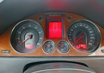Подержанный автомобиль Volkswagen Passat Sedan 2006 года (12 фото)