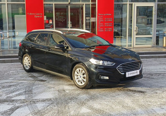 Подержанный автомобиль Ford Mondeo Wagon 2019 года (3 фото)
