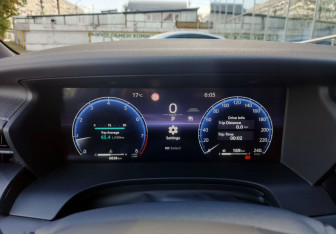 Подержанный автомобиль Toyota Camry Sedan 2024 года (13 фото)