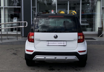 Подержанный автомобиль Skoda Yeti 2016 года (6 фото)