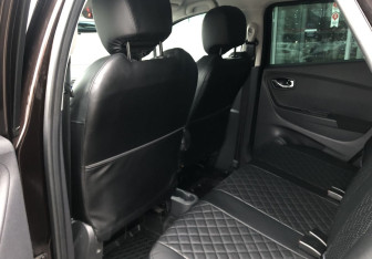 Подержанный автомобиль Renault Kaptur 2018 года (11 фото)