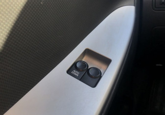 Подержанный автомобиль Hyundai Solaris Sedan 2011 года (13 фото)