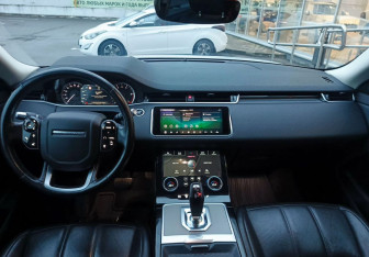 Подержанный автомобиль Land Rover Range Rover Evoque 2019 года (15 фото)