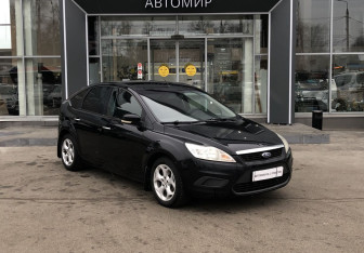 Подержанный автомобиль Ford Focus Hatchback 2010 года (3 фото)