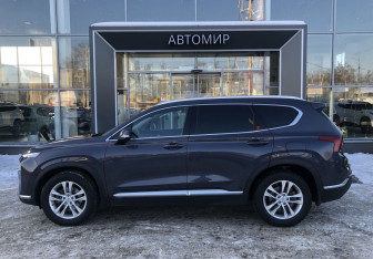 Подержанный автомобиль Hyundai Santa Fe 2021 года (8 фото)