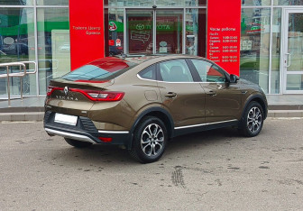 Подержанный автомобиль Renault Arkana 2020 года (5 фото)