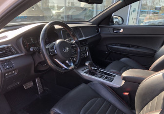 Подержанный автомобиль Kia Optima Sedan 2018 года (9 фото)