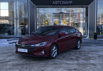 Подержанный автомобиль Hyundai Elantra Sedan 2018 года (1 фото)