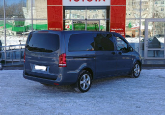 Подержанный автомобиль Mercedes-Benz Vito 2017 года (5 фото)