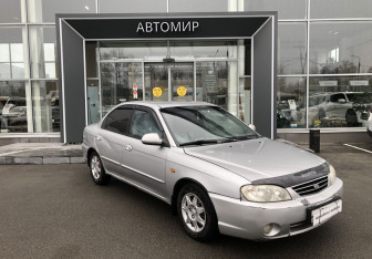 Подержанный автомобиль Kia Spectra Sedan 2007 года (3 фото)