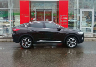 Подержанный автомобиль Haval F7x 2021 года (4 фото)