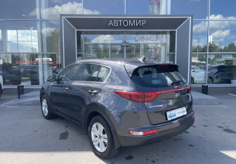 Подержанный автомобиль Kia Sportage 2018 года (7 фото)