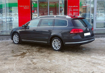 Подержанный автомобиль Volkswagen Passat Wagon 2011 года (7 фото)