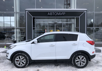 Подержанный автомобиль Kia Sportage 2015 года (8 фото)