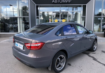 Подержанный автомобиль LADA (ВАЗ) Vesta Sedan 2017 года (5 фото)