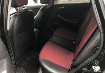 Подержанный автомобиль Hyundai Solaris Hatchback 2015 года (10 фото)