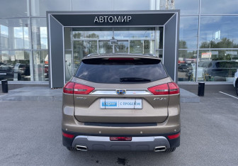 Подержанный автомобиль Geely Atlas 2020 года (6 фото)