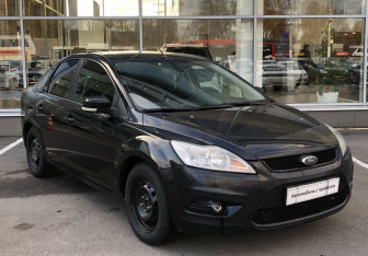 Подержанный автомобиль Ford Focus Sedan 2008 года (3 фото)
