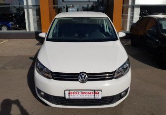 Подержанный автомобиль Volkswagen Touran 2011 года (2 фото)