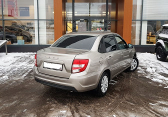 Подержанный автомобиль LADA (ВАЗ) Granta Sedan 2022 года (5 фото)