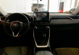 Новый Toyota RAV4 2025 (12 фото)