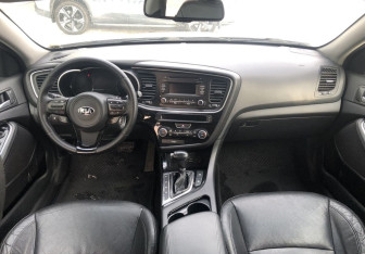 Подержанный автомобиль Kia Optima Sedan 2015 года (10 фото)