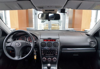 Подержанный автомобиль Mazda 6 Sedan 2006 года (11 фото)