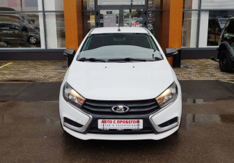 Подержанный автомобиль LADA (ВАЗ) Vesta Sedan 2016 года (2 фото)
