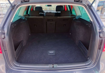 Подержанный автомобиль Volkswagen Passat Wagon 2011 года (12 фото)
