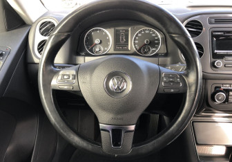 Подержанный автомобиль Volkswagen Tiguan 2013 года (12 фото)