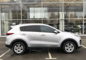 Подержанный автомобиль Kia Sportage 2017 года (4 фото)