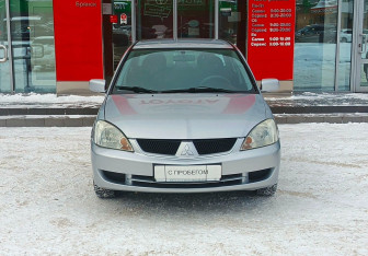 Подержанный автомобиль Mitsubishi Lancer Sedan 2007 года (2 фото)