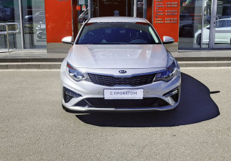 Подержанный автомобиль Kia Optima Sedan 2019 года (2 фото)