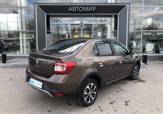 Подержанный автомобиль Renault Logan Sedan 2019 года (5 фото)