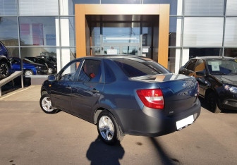 Подержанный автомобиль LADA (ВАЗ) Granta Sedan 2013 года (7 фото)