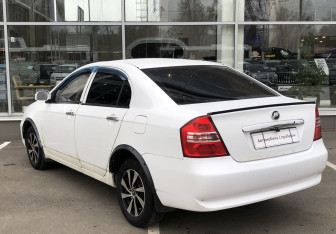 Подержанный автомобиль Lifan Solano 2011 года (7 фото)