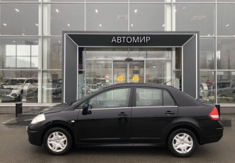 Подержанный автомобиль Nissan Tiida Sedan 2011 года (8 фото)