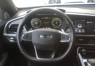Подержанный автомобиль Geely Tugella 2024 года (12 фото)