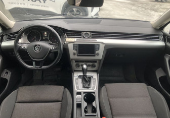 Подержанный автомобиль Volkswagen Passat Sedan 2015 года (10 фото)