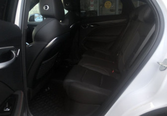 Подержанный автомобиль Geely Tugella 2024 года (11 фото)